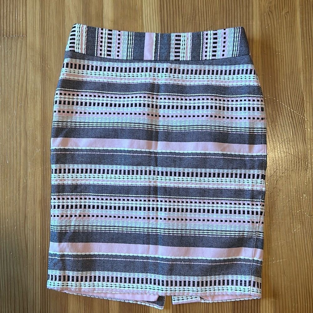 Women’S LOFT Pencil Skirt